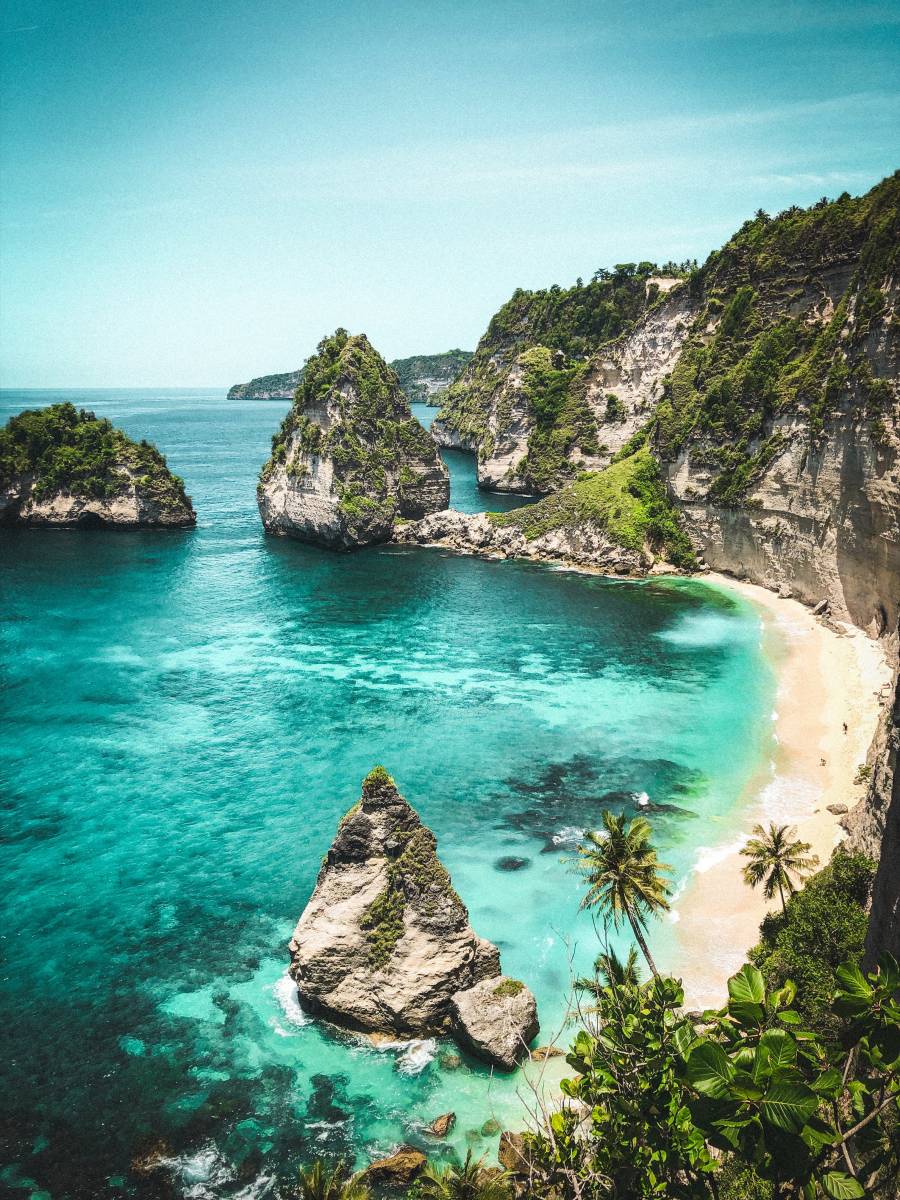 Plage Bali avec eau turquoise