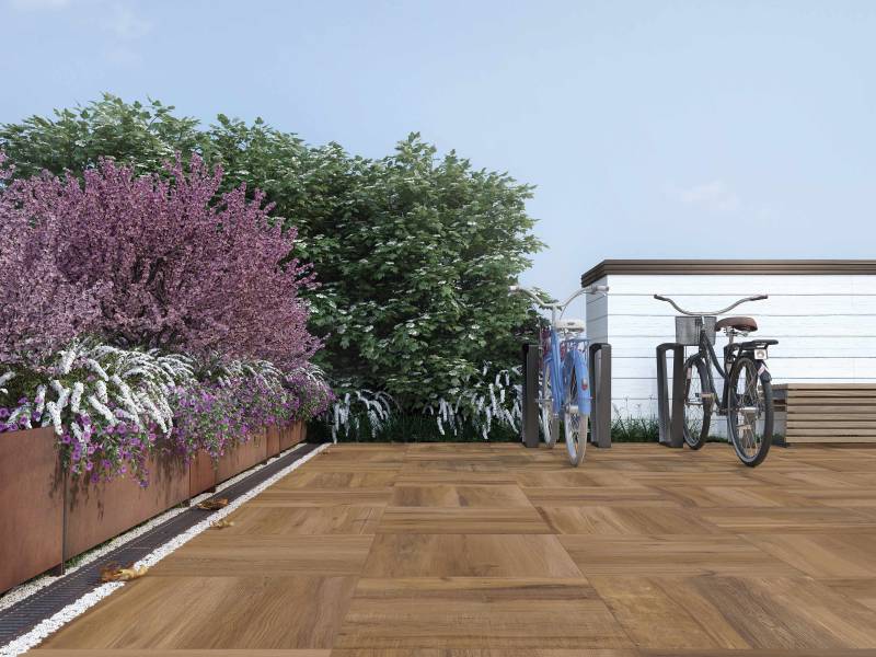 Terrasse imitation bois en carrelage 2 cm pour pose sur plots dans le Vaucluse